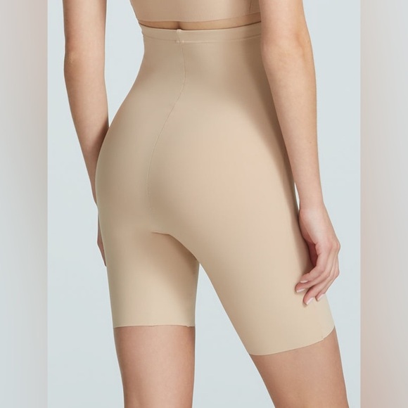 Commando Classic Control High Waisted Short Beige M - Picture 5 of 6
